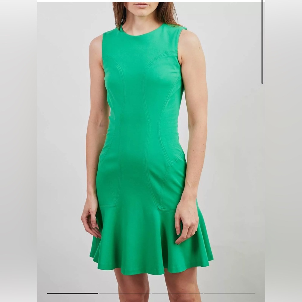 Green Sleeveless Flared Dress
